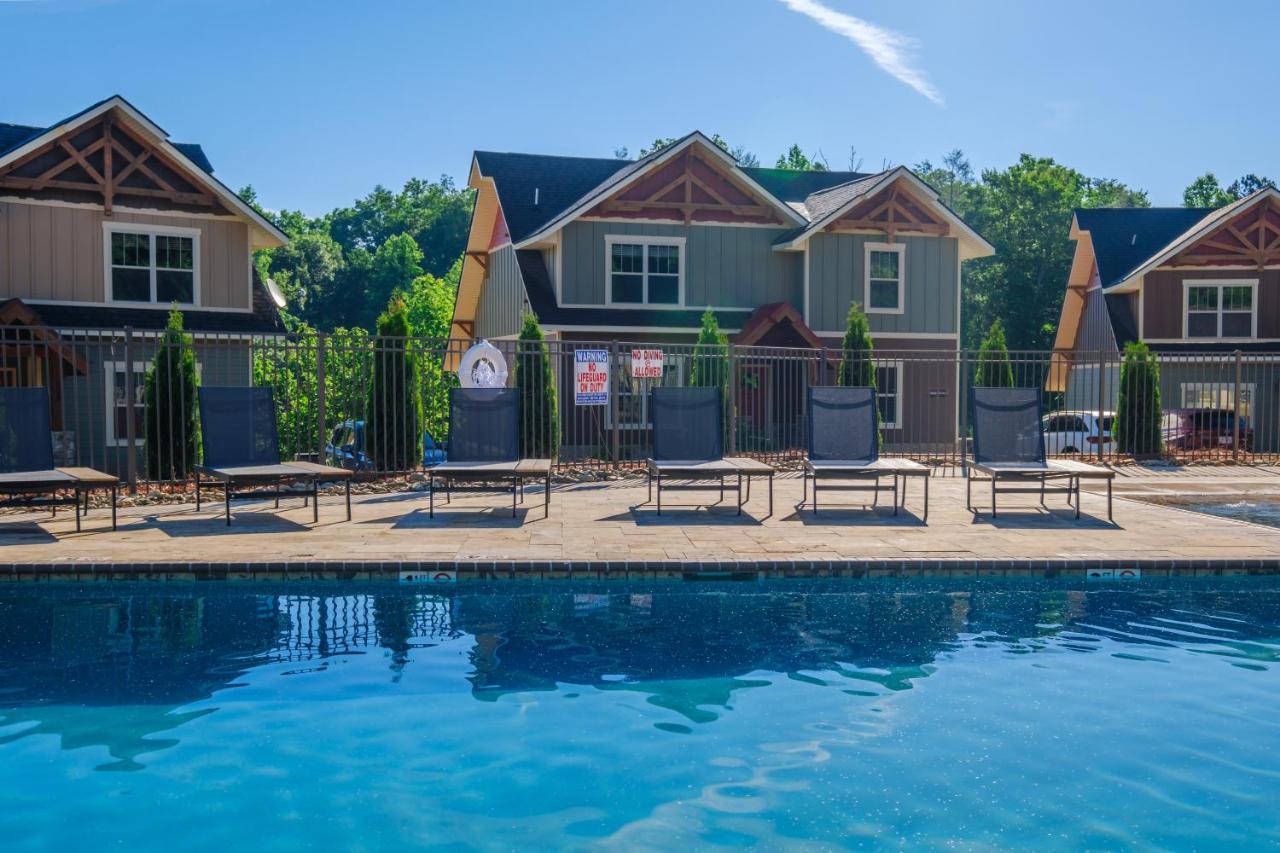 Big Splash Chalet Villa Gatlinburg Exterior photo