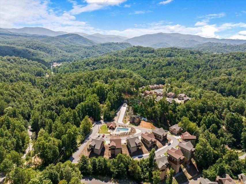 Big Splash Chalet Villa Gatlinburg Exterior photo